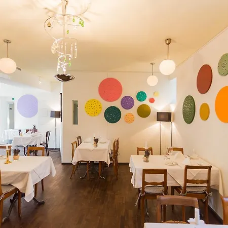 Hofgarten Hotel 4*